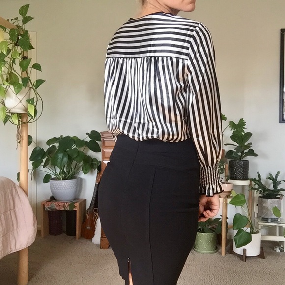 J. Peterman Co. French Silk Blouse - Picture 4 of 13